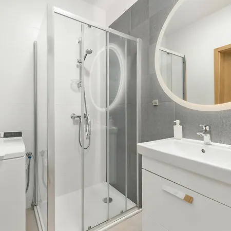 Aquamarina Prima By The By Renters Lejlighed