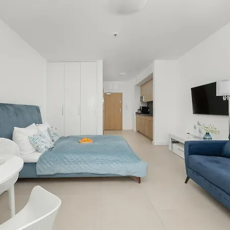 Aquamarina Prima By The By Renters Appartement